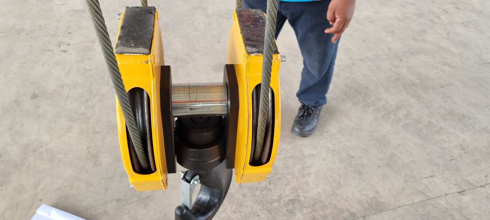 Petugas Pengukuran Kebisingan Lingkungan